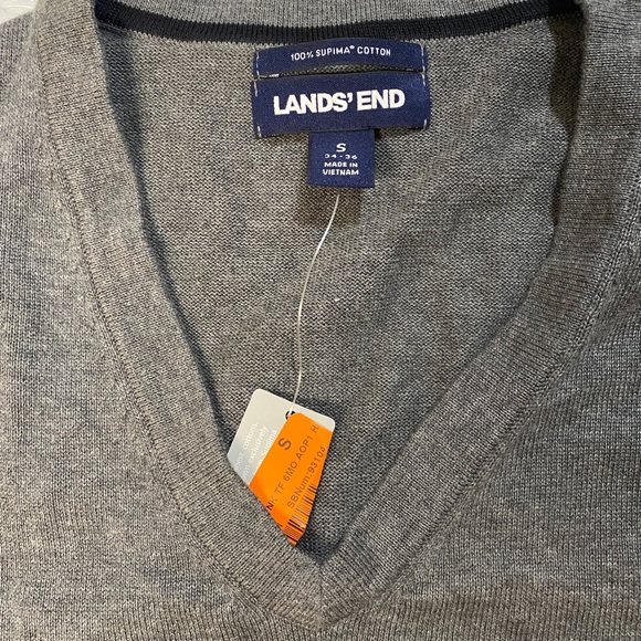 Men’s Sweater - Picture 2 of 4